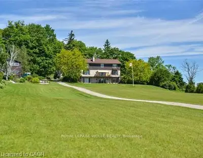 1882 Big Chief Road, Orillia, ON L3V 0V7