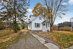 114 Burton Avenue, Barrie, ON L4N 2R8