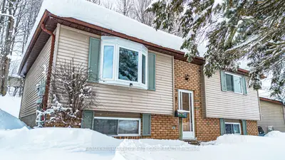 Detached in Midland