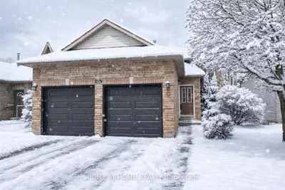 Detached in Barrie