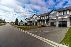 44 Lahey Crescent, Penetanguishene, ON L9M 0W1
