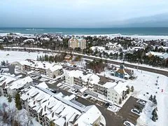 3 Brandy Lane Drive 202, Collingwood, On L9y 0x4