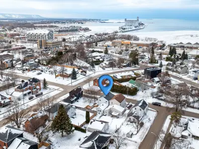 242 Simcoe Street, Collingwood, On L9y 1j3