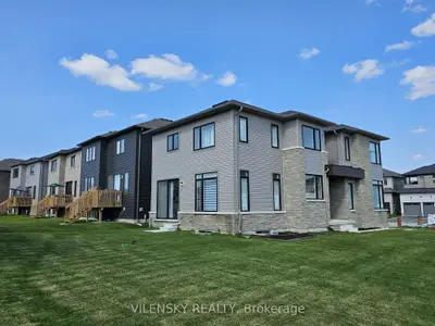 14 TRAN Street, Wasaga Beach, ON L9Z 1J7