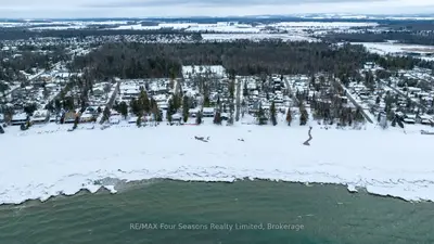3267 Mosley Street, Wasaga Beach, On L9z 1v2
