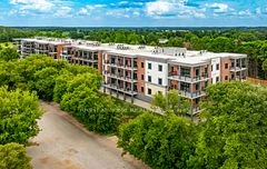 121 Mary Street 321, Clearview, ON L0M 1G0