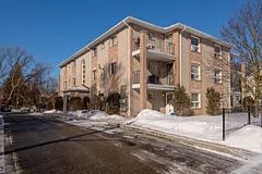 94 Sanford Street, Barrie, On L4n 3c5