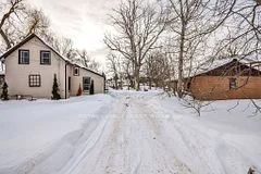 4 Allen Street, Oro-Medonte, ON L0L 1T0