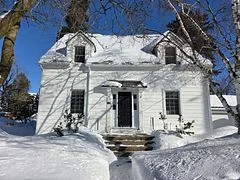 104 Patrick Street, Orillia, ON L3V 5L5