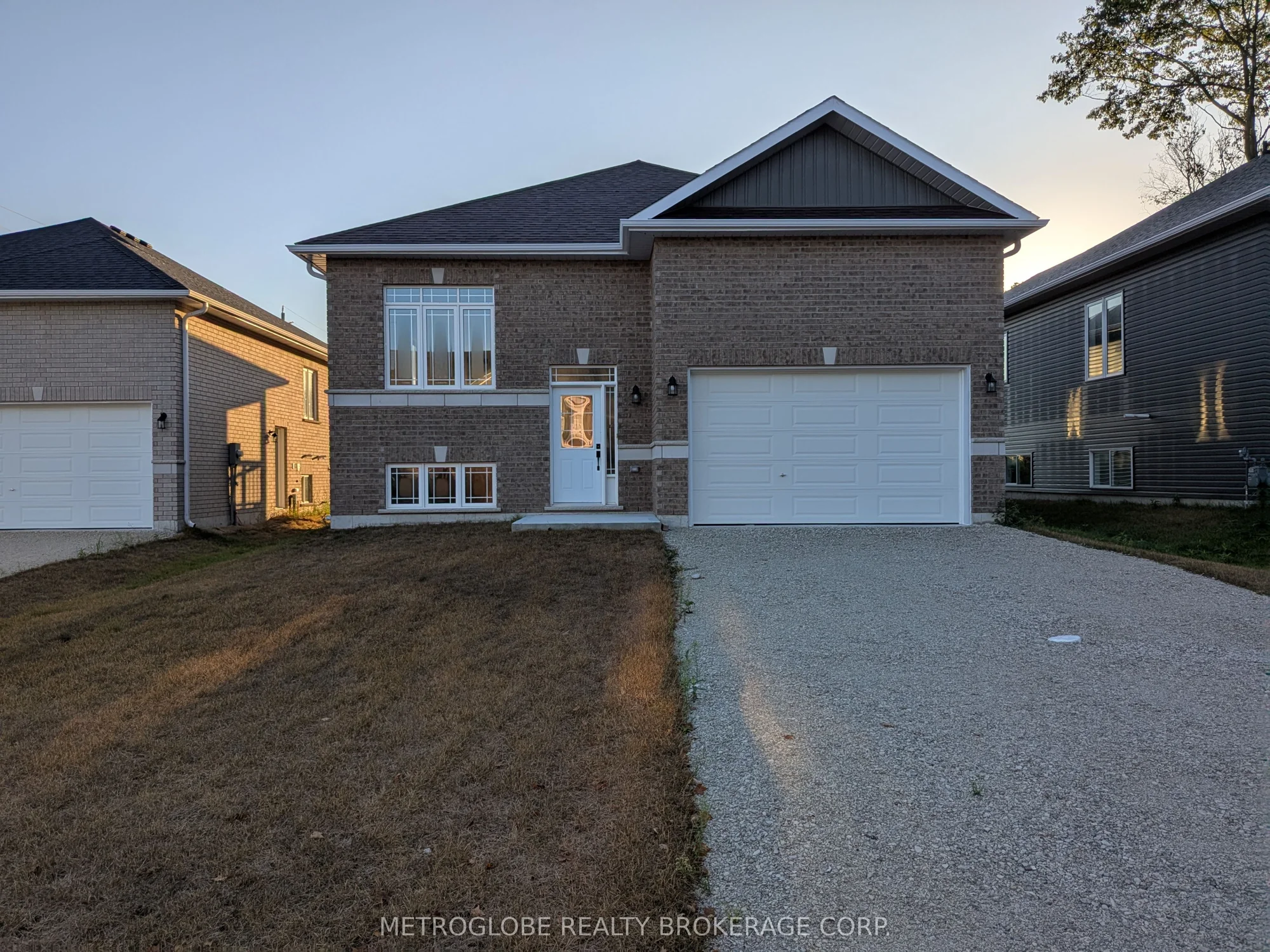 4 Joanne Crescent, Wasaga Beach, On L9z 0s2