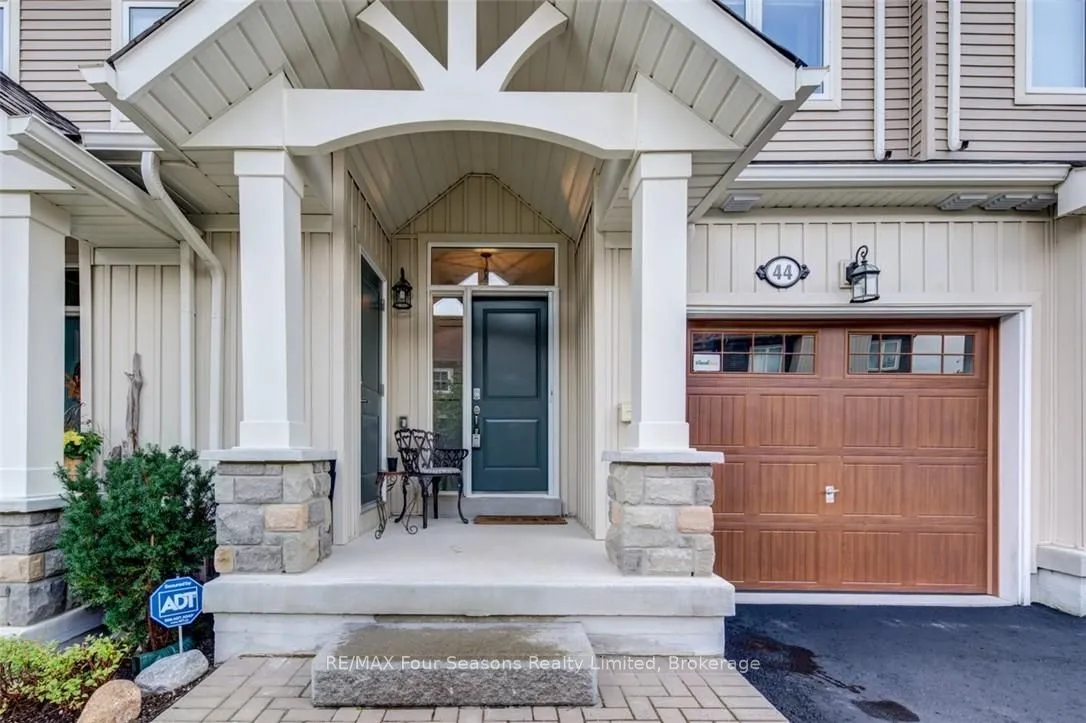 44 Lett Avenue, Collingwood, On L9y 5h5