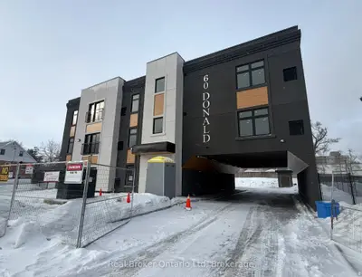 60 Donald Street 302, Barrie, ON L4N 1E3