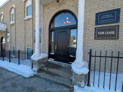 28 Owen Street 203, Barrie, ON L4M 3G7