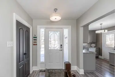97 Shirley Avenue Main Floor, Barrie, ON L4N 1N3