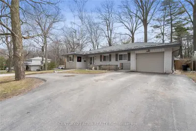 97 Shirley Avenue #Bsmt, Barrie, ON L4N 1N3