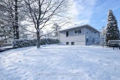 18 16TH Street S, Wasaga Beach, ON L9Z 2H4