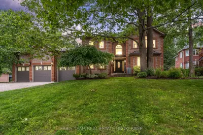 Detached in Springwater