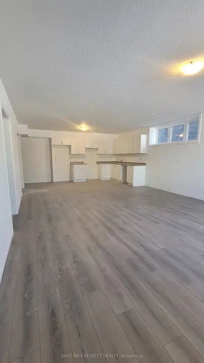 93 Berkely Street Bsmt, Wasaga Beach, ON L9Z 2N6