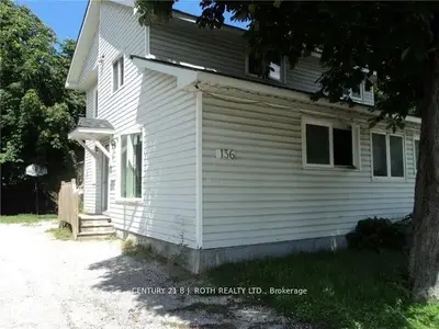 136 Barrie Road, Orillia, On L3v 2r1