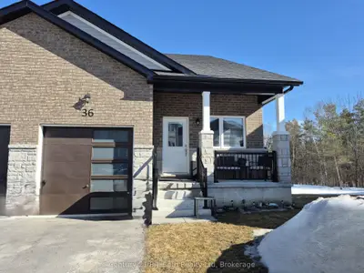 36 Lahey Crescent, Penetanguishene, On L9m 0w1
