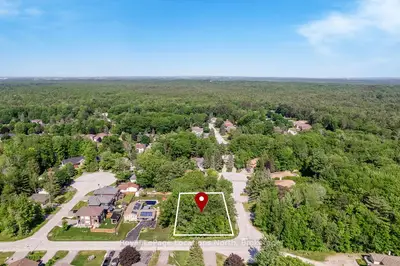 7 Smallman Drive, Wasaga Beach, On L9z 1l1