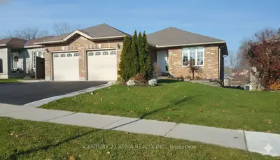 194 Livingstone Street E Upper, Barrie, ON L4M 6M4