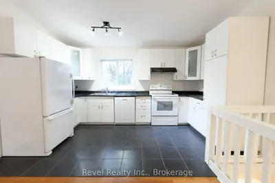 17 Harbour Street W 227, Collingwood, On L9y 5b4