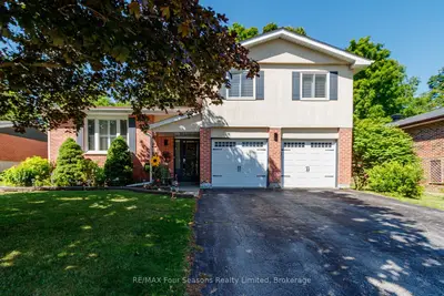218 Datas Drive, Clearview, On L0m 1s0