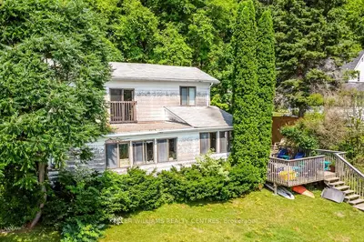 379 Champlain Road, Penetanguishene, On L9m 1s3
