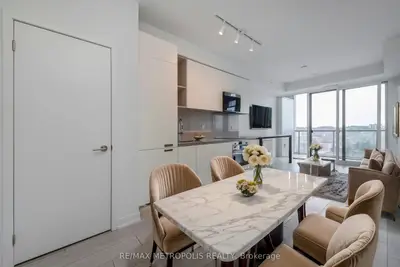 39 Mary Street 1803, Barrie, ON L4N 1S9