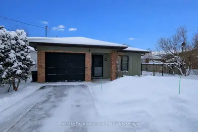 115 Robinson Street, Collingwood, On L9y 3m2