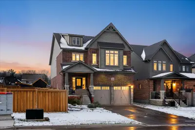 14 Spencer Street, Collingwood, On L9y 3b7