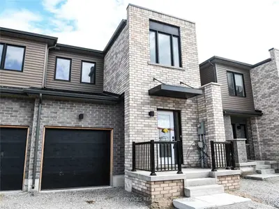 58 Fairlane Avenue, Barrie, On L9j 0m9
