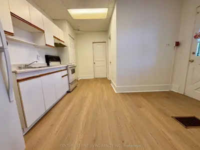 144 Bradford Street 1, Barrie, On L4n 3b3