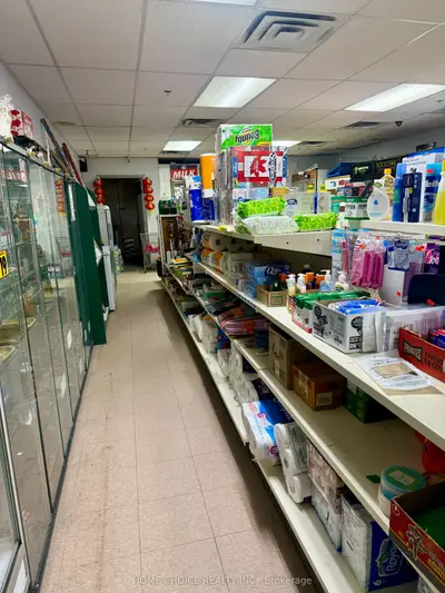 130 Bell Farm Road 4, Barrie, On L4m 6j4