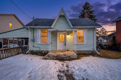 44 Sanford Street, Barrie, On L4n 3c4