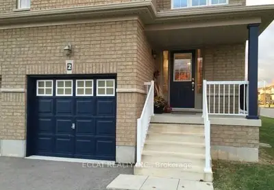 2 Lancaster Court, Barrie, On L4m 0g1