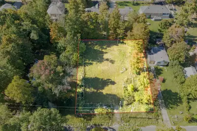 76 Mcarthur Drive, Penetanguishene, On L9m 1w9