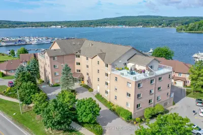 4 Beck Boulevard 307, Penetanguishene, On L9m 2h3
