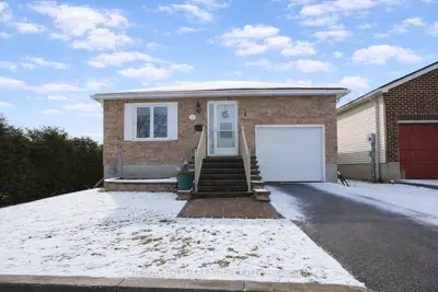 231 Oxford Street 14, Orillia, On L3v 7s6