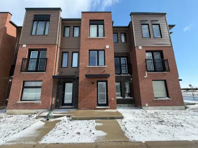 3 FAIRLANE Avenue, Barrie, ON L9J 0M9