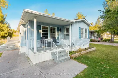 3 St James Place, Wasaga Beach, ON L9Z 3A8