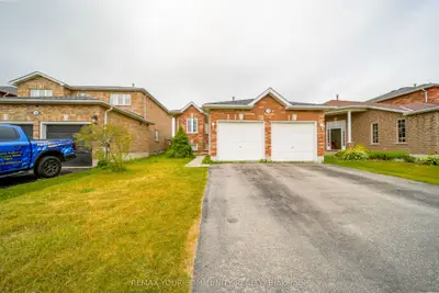 114 BIRD Street, Barrie, ON L4N 0W6