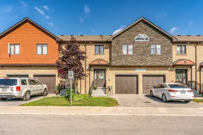 29 Madelaine Drive 4, Barrie, On L9j 0g8