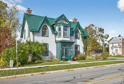 84 Wellington Street E, Barrie, ON L4M 3K9