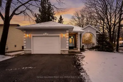 45 Brule Street, Penetanguishene, On L9m 1h2