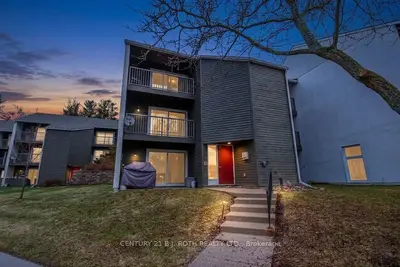 1102 Horseshoe Valley Road 219, Oro-medonte, On L4m 4y8