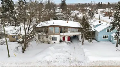 37 Donald Street, Barrie, On L4n 1e4