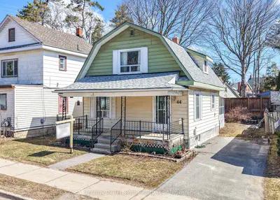 44 William Street, Orillia, On L3v 5n5