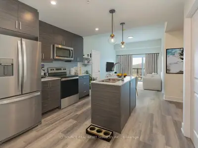 121 Mary Street 410, Clearview, On L0m 1g0